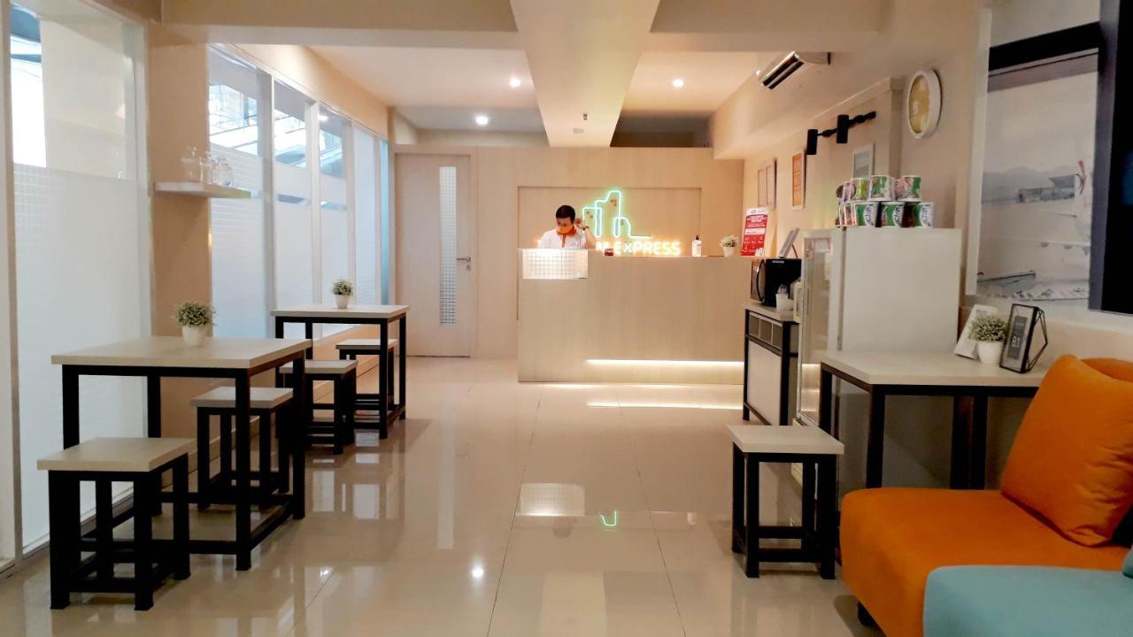 Titanium Express Homtel Hotel Jakarta Luaran gambar