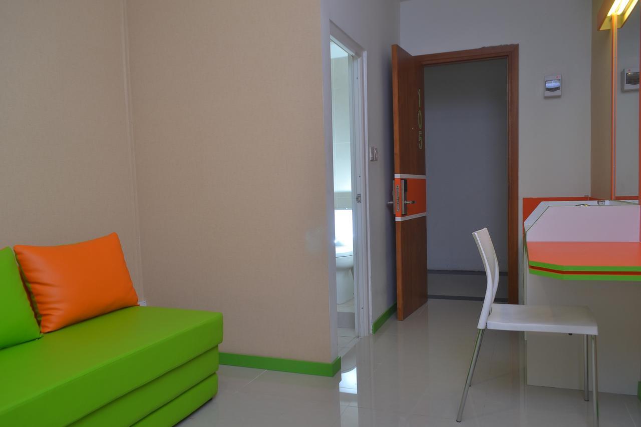 Titanium Express Homtel Hotel Jakarta Luaran gambar